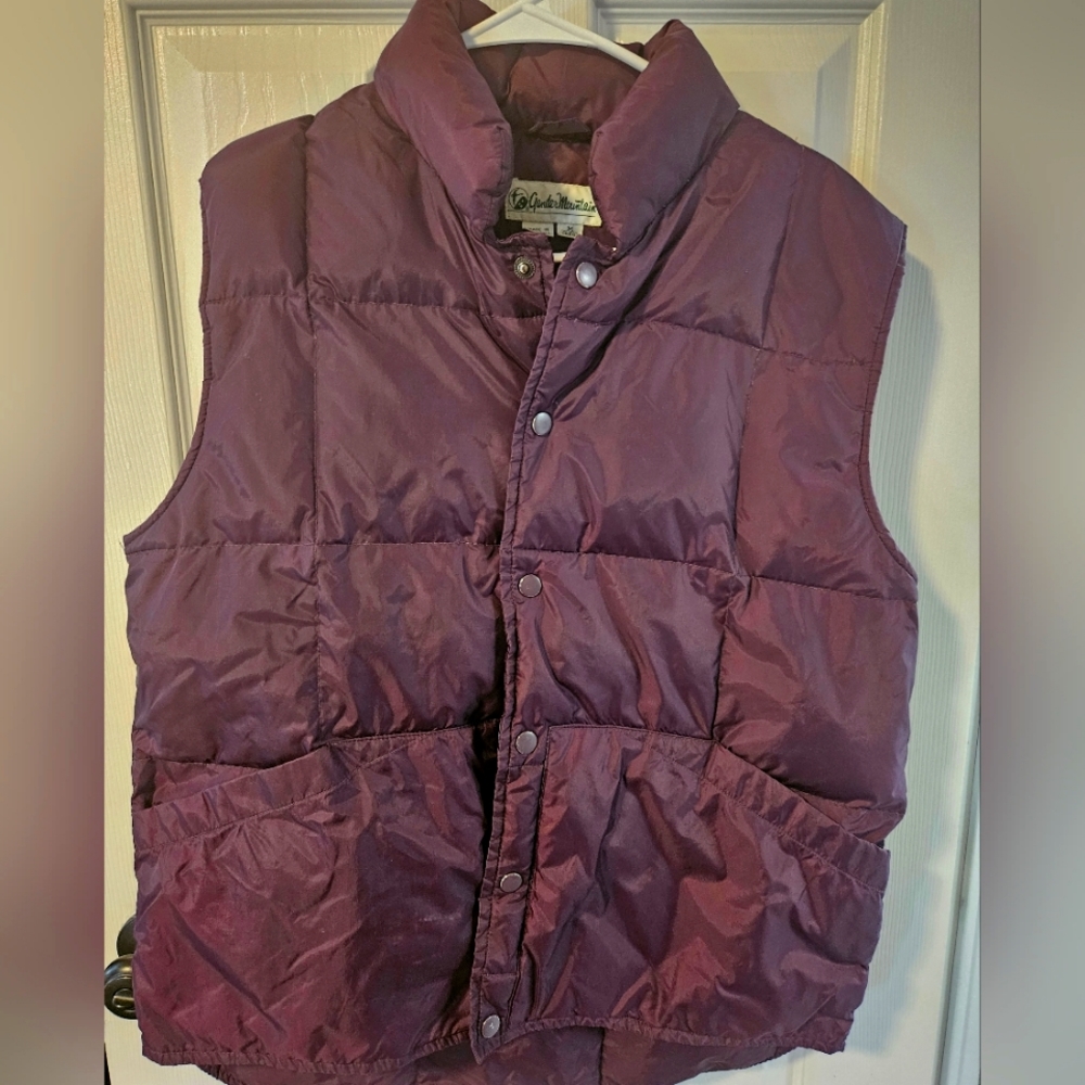 Vintage Gander Mountain Duck Down Plum Vest medium
